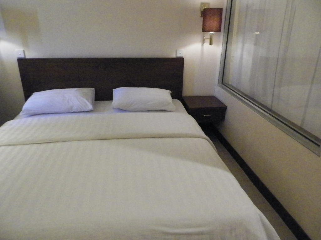 Excellent Seven Boutique Hotel Bandung Szoba fotó