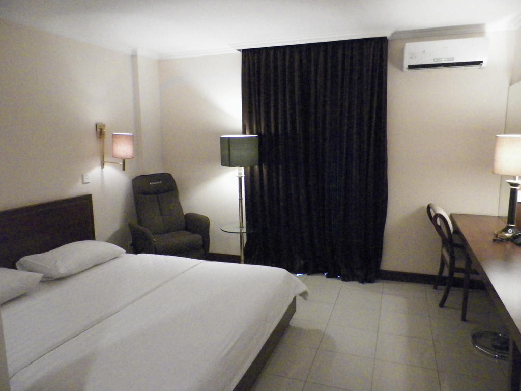 Excellent Seven Boutique Hotel Bandung Szoba fotó