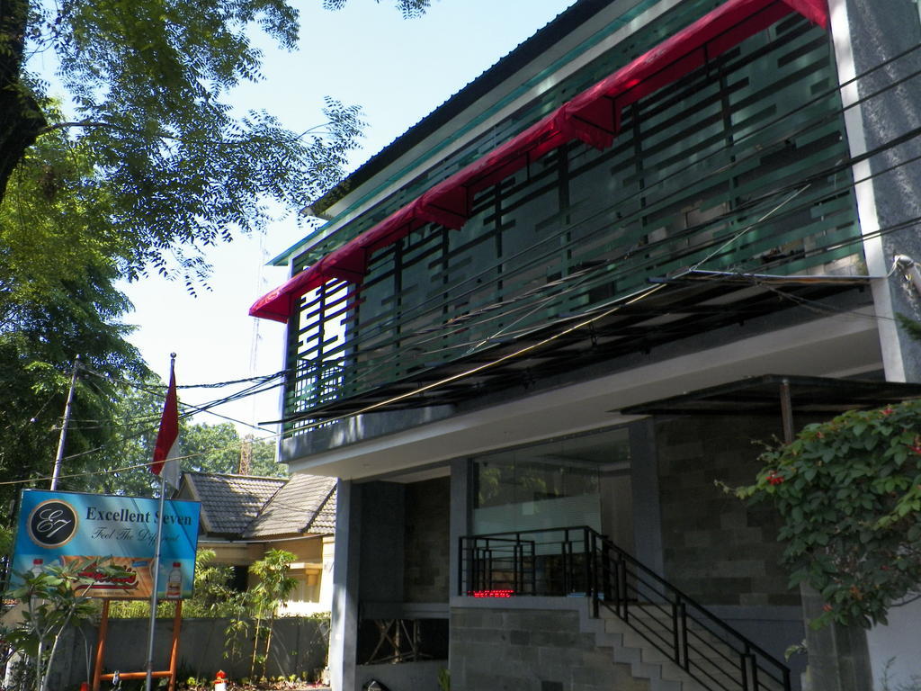 Excellent Seven Boutique Hotel Bandung Kültér fotó